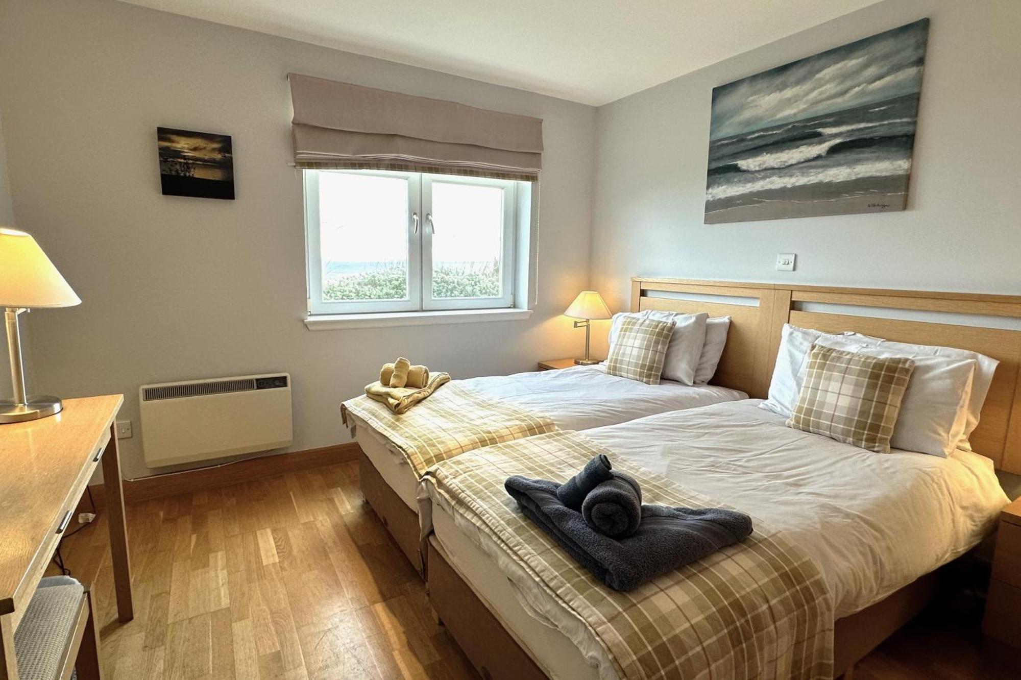 No2 The Links Apartment, Brora Eksteriør billede